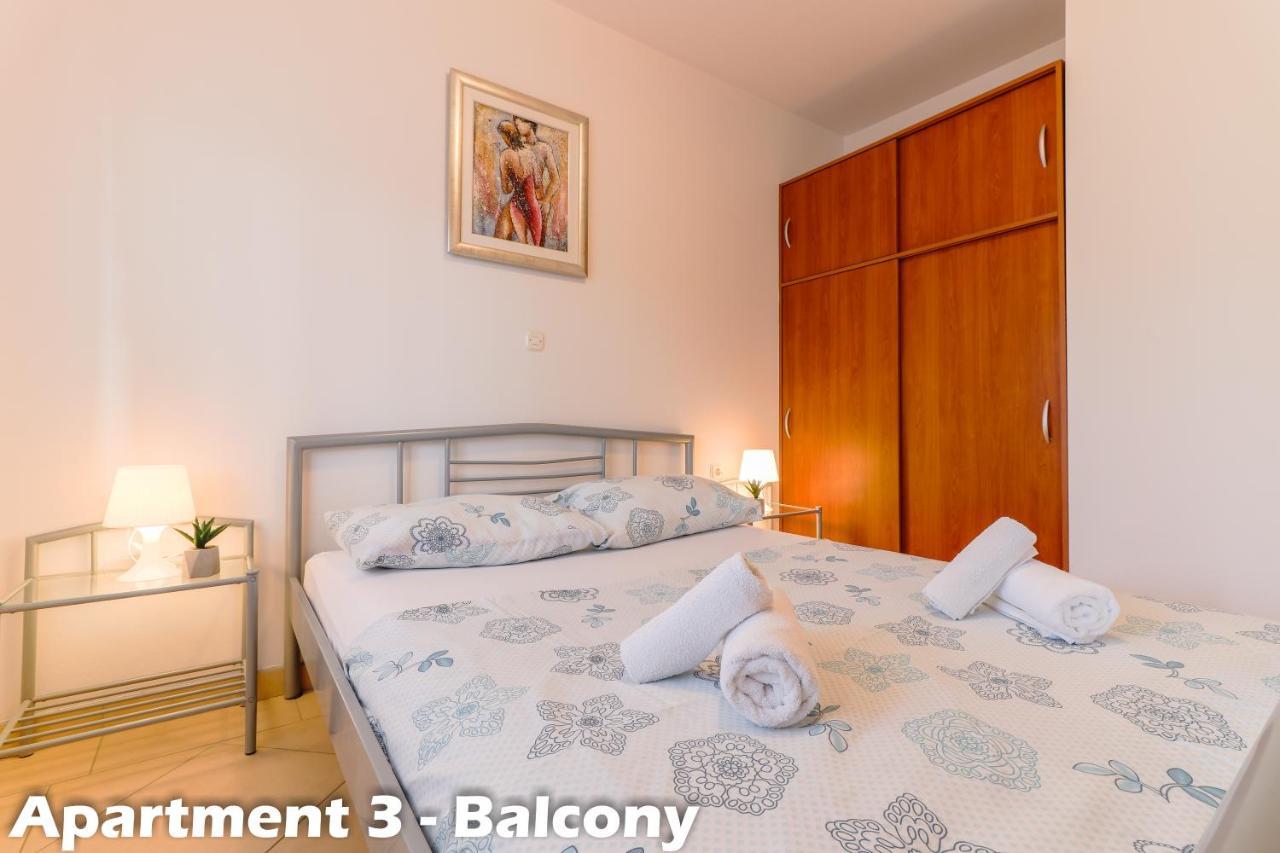 ורסאר Apartments Juric מראה חיצוני תמונה