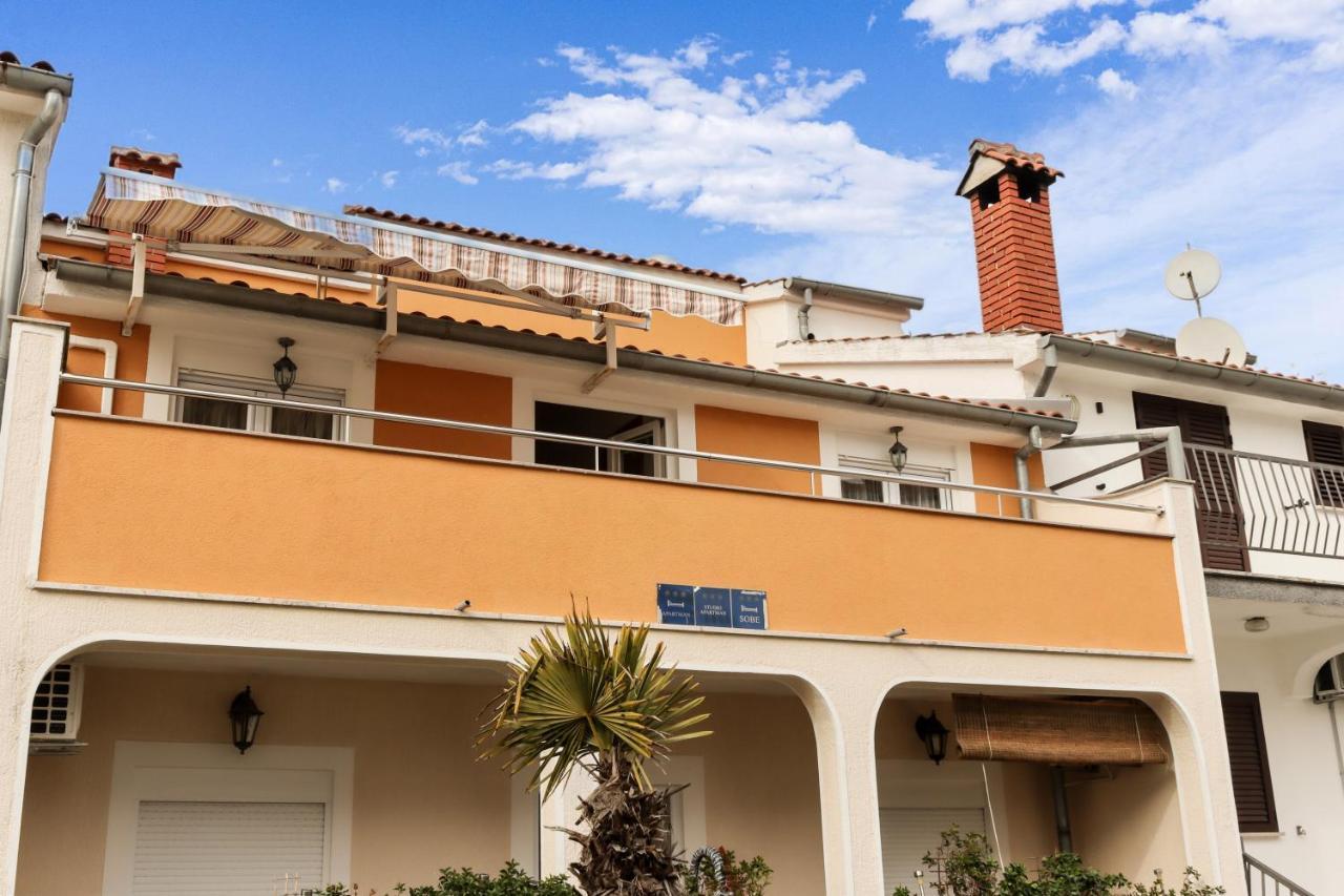 ורסאר Apartments Juric מראה חיצוני תמונה