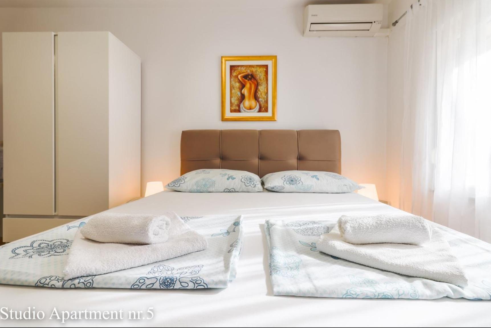 ורסאר Apartments Juric מראה חיצוני תמונה