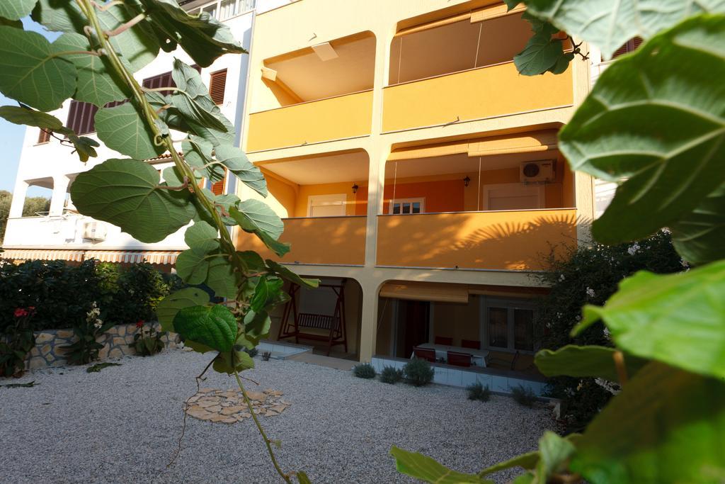 ורסאר Apartments Juric מראה חיצוני תמונה